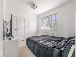 Photo 25- click for photo gallery